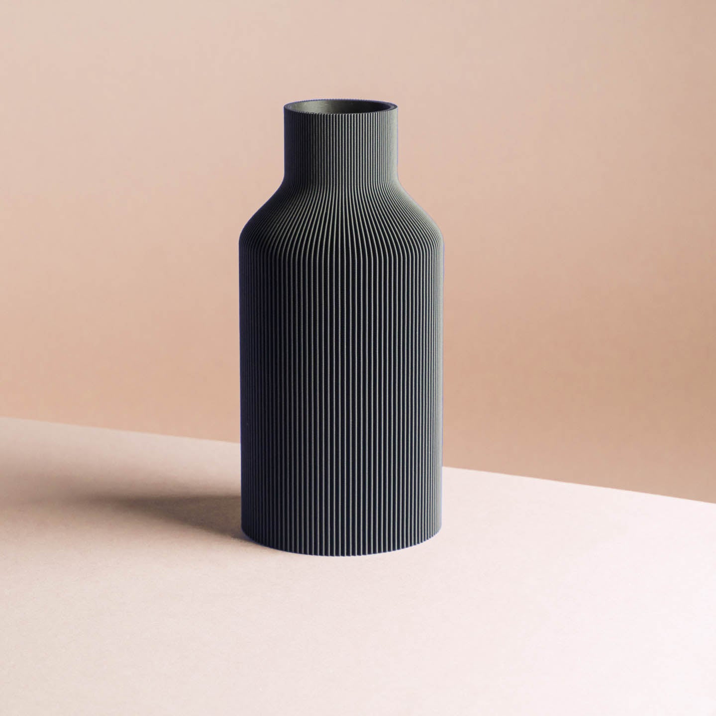 3D-Druck Vase 'Flasche' in klassischen Farben